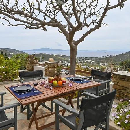 Santamare Agios Sostis (Tinos)