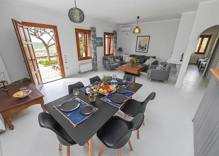 Santamare Agios Sostis (Tinos)