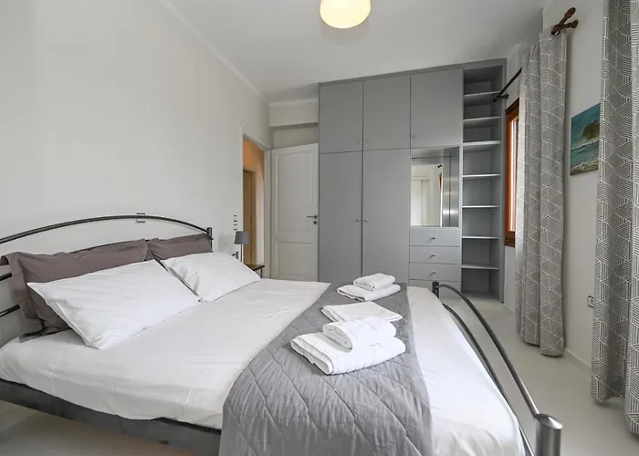 Santamare Agios Sostis (Tinos)